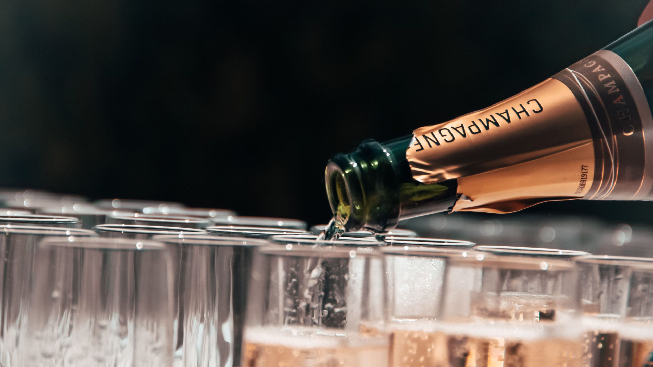 Champagne hero182x